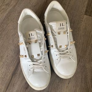 Valentino Rockstud Sneakers